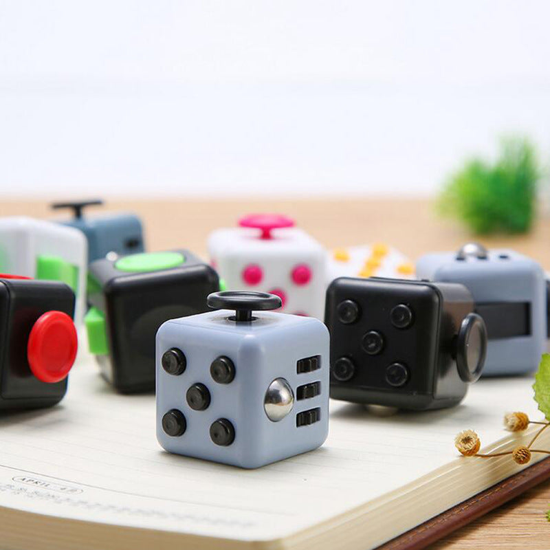 Brinquedo infantil cubo de Rubik quebra-cabeça