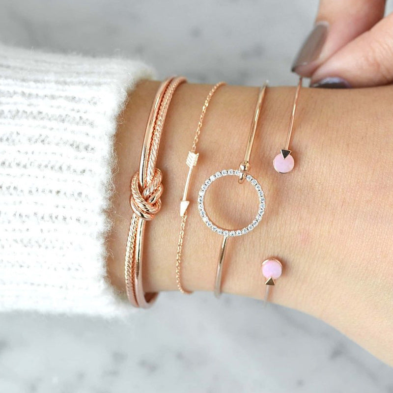 conjunto de quatro pulseiras feminina