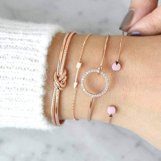 conjunto de quatro pulseiras feminina