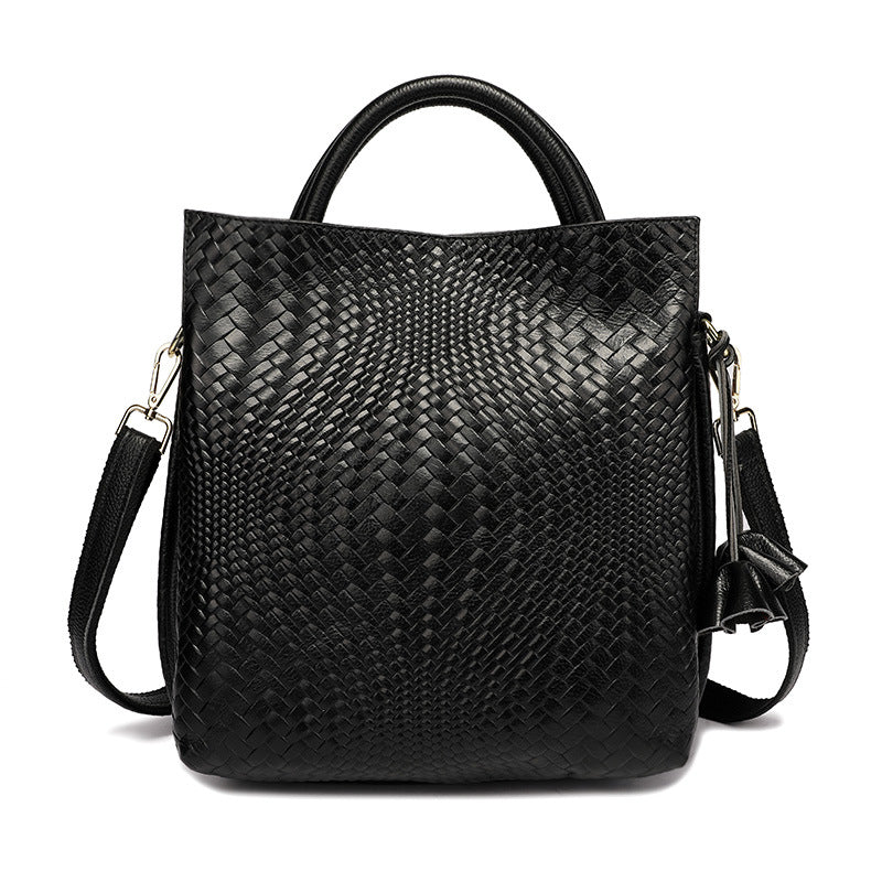  Bolsa feminina   em couro genuíno
