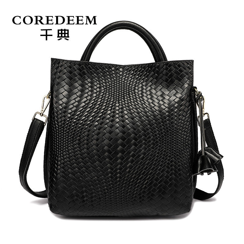 Bolsa feminina   em couro genuíno