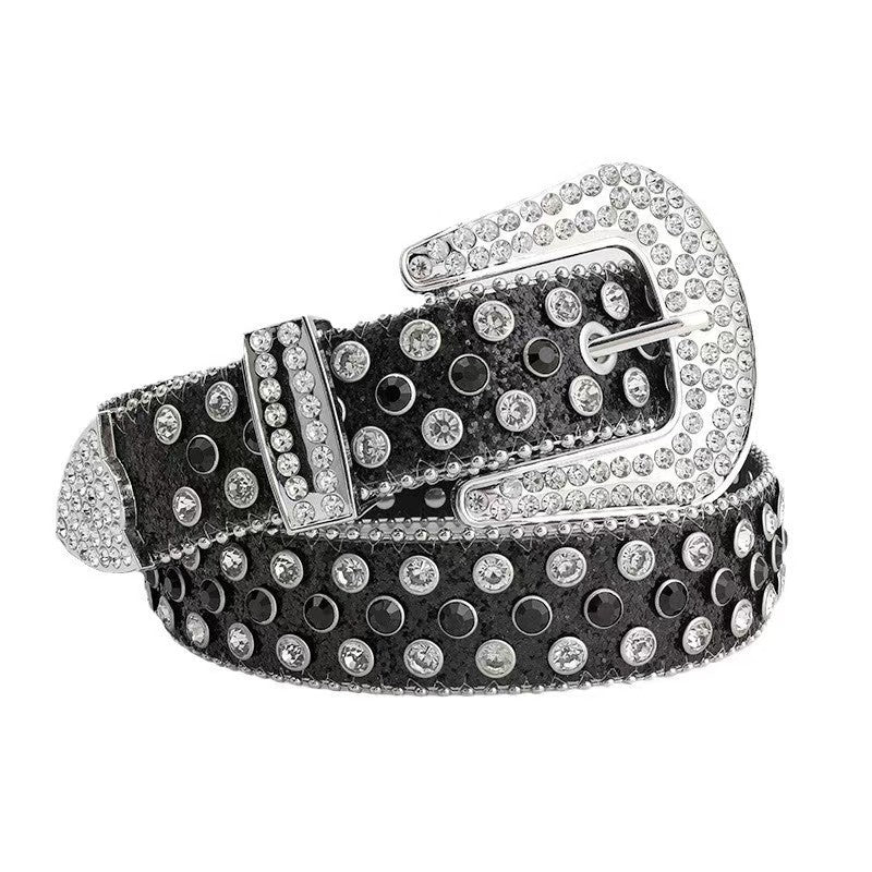 cinto largo com ilhós de strass
